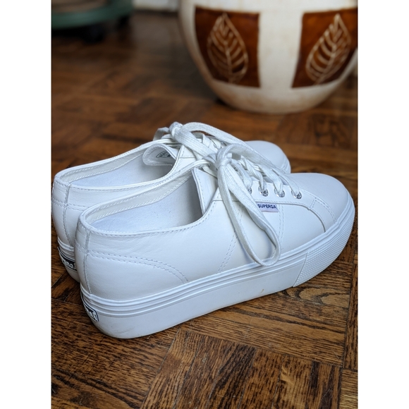 Superga white leather platform shoes, US size 7.5 - Picture 4 of 11